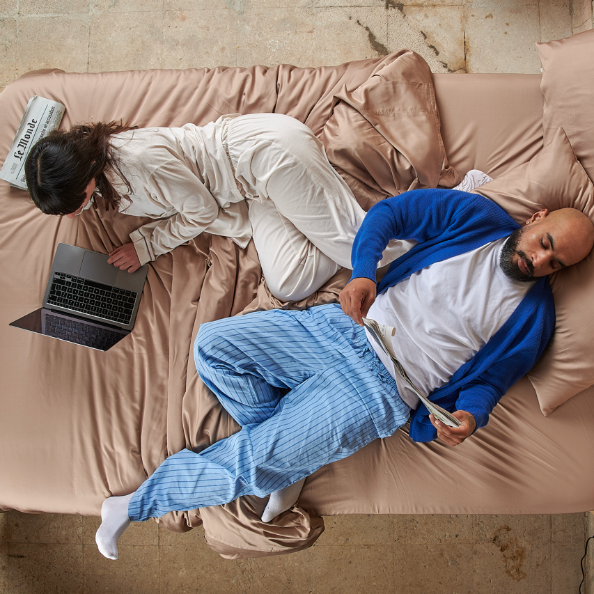Casal na cama