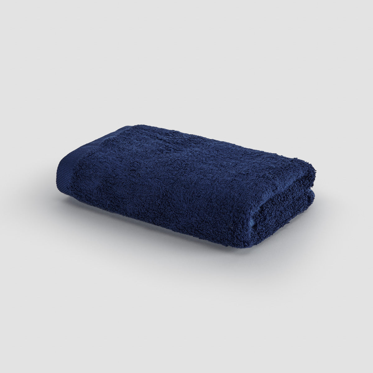 Toalha de mão azul em bambu da Momo Cotton – macia, absorvente, seca rápido e sustentável