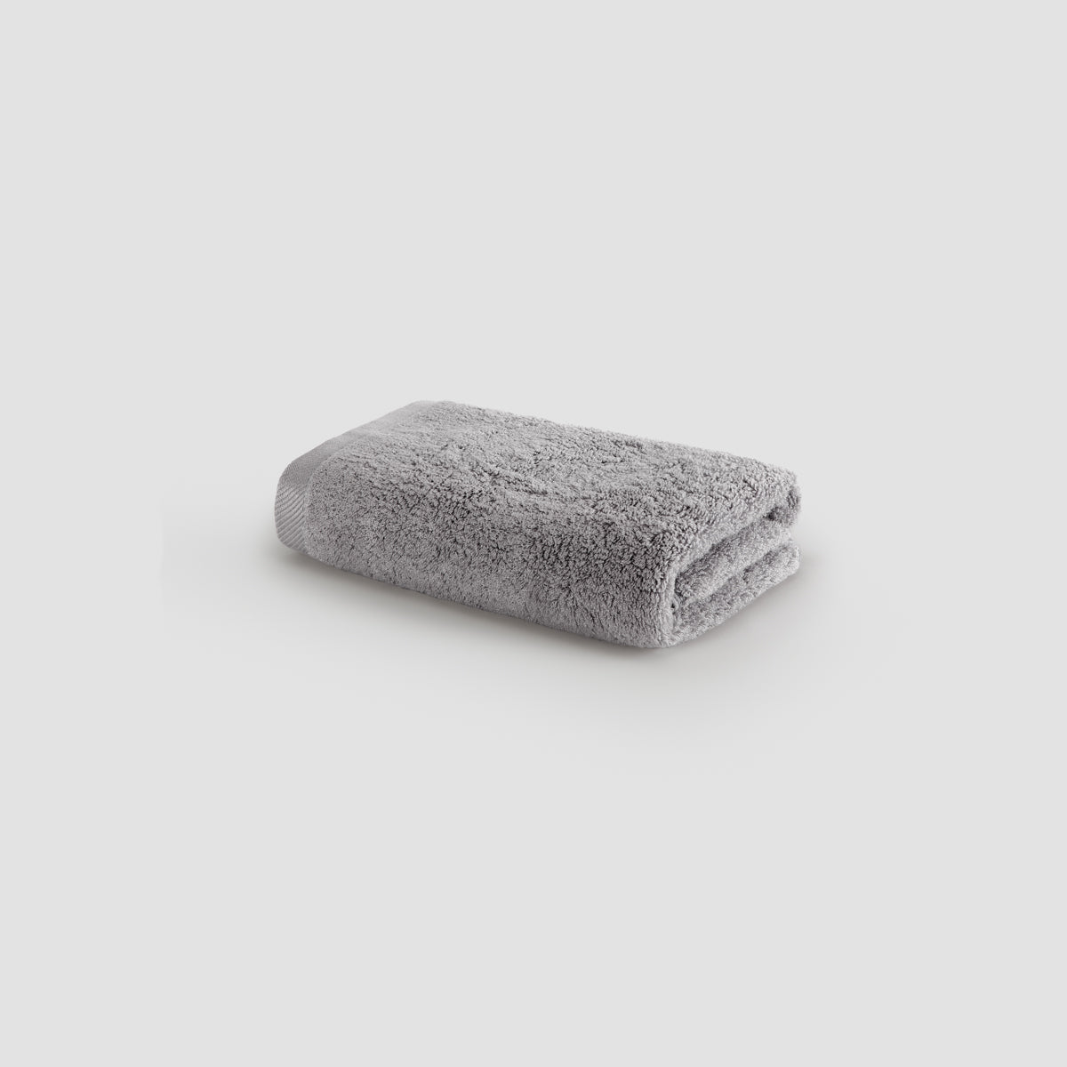 Toalha de rosto cinzento em bambu da Momo Cotton – macia, absorvente, seca rápido e sustentável